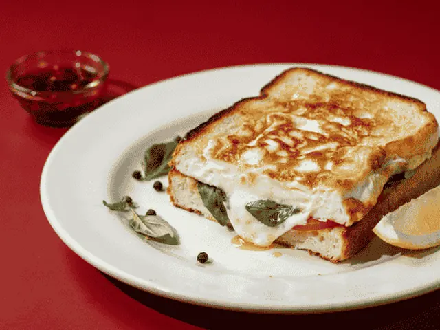 Wawa Egg White Sizzli on Multigrain